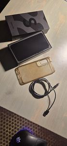 Samsung Galaxy S 22 (2 foto / 8)