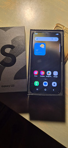 Samsung Galaxy S 22 (1 foto / 8)