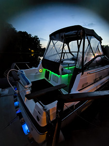 Bayliner 2455 5.8 v8 250kW (5 foto / 10)