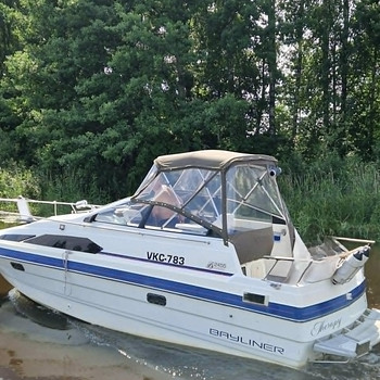 Bayliner 2455 5.8 v8 250kW
