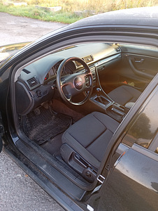 Audi A4 2.0 (2 foto / 4)