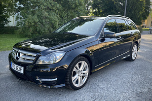 M: Mercedes-benz c250 4matic amg (1 foto / 15)