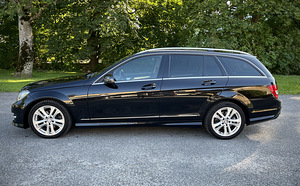 M: Mercedes-benz c250 4matic amg (7 foto / 15)