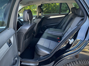 M: Mercedes-benz c250 4matic amg (12 foto / 15)
