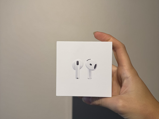 AirPods 4