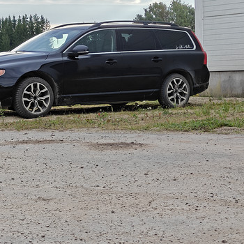 VOLVO V70 D3 120kW | ACC | BLIS | CITY SAFETY | NAHK | XENO