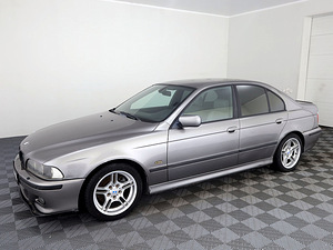 BMW 530 M-Pakett Facelift ATM 2.9 D 142kW (2 foto / 7)