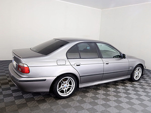 BMW 530 M-Pakett Facelift ATM 2.9 D 142kW (3 foto / 7)