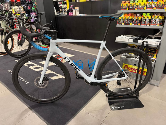 Cube Cross Race C:62 Carbon – размер 56 – карбоновые колёса Newmen