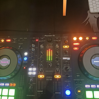 Müüa DDJ-800