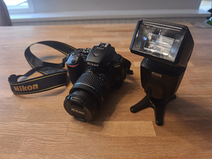 Nikon D5600 komplekt (2 фото из 3)