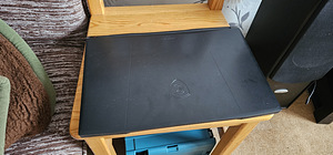 MSI Katana 17 B13V (4 foto / 4)
