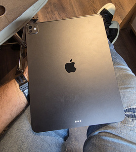 Apple iPad Pro 13 2025 M5 512GB (3 фото из 3)
