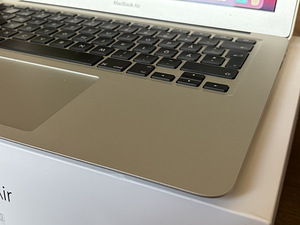 Apple MacBook Air 13-inch (Early 2014) Intel Core i5 1.4GHz (6 foto / 10)