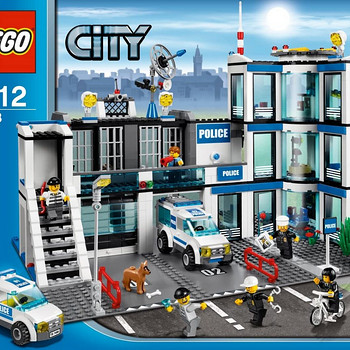 Lego 7498 Полиция