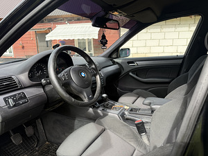 BMW M3 (5 foto / 8)