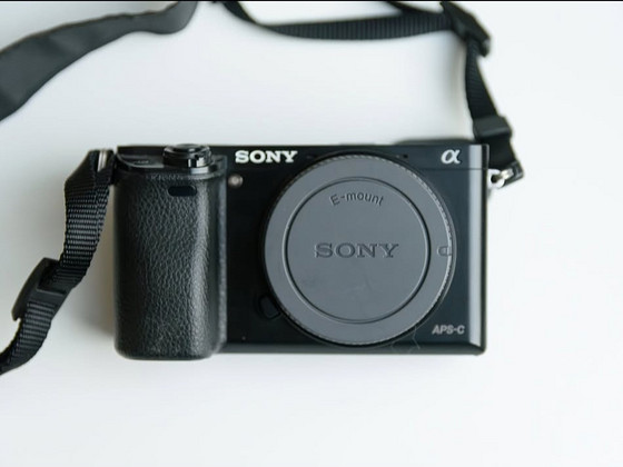 Sony a6000 kaamera