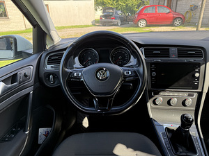 Volkswagen Golf TDI 2.0 (2017) (8 foto / 10)