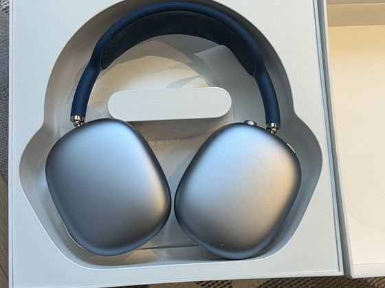 Apple AirPods Max Sky Blue — оригинал, коробка + кабель