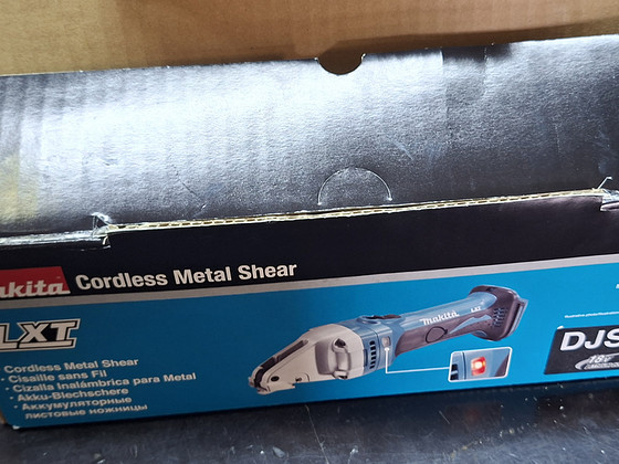 Makita DJS161 аккумуляторные ножницы по металлу 18v