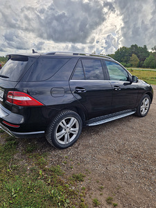 Mercedes (5 foto / 12)