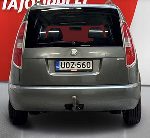 Skoda Roomster (6 фото из 8)