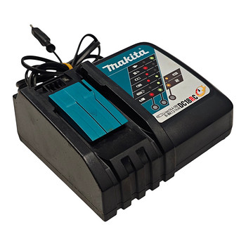 Зарядное устройсвто Makita DC18RC