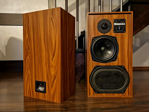 KEF REFERENCE SERIES MODEL 104ab (1 фото из 2)