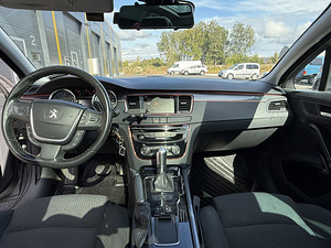 Peugeot 508 (7 фото из 11)