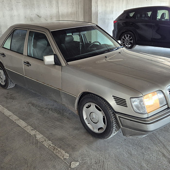 Mercedes-Benz E300 W124