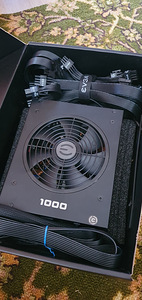 EVGA PSU 1000 GQ 1000W (3 foto / 4)