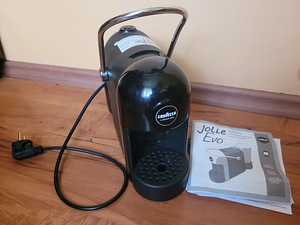 Капсульная кофемашина Lavazza A Modo Mio Jolie Evo (2 фото из 3)