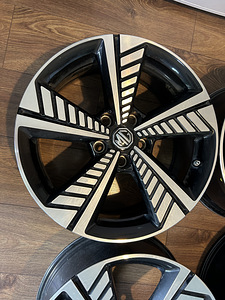 Диски MG 5x112 (2 фото из 6)