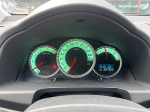 Toyota Corolla Verso (13 foto / 13)