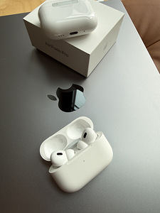 Original Apple AirPods Pro (Gen 2) MagSafe / USB-C (1 foto / 10)