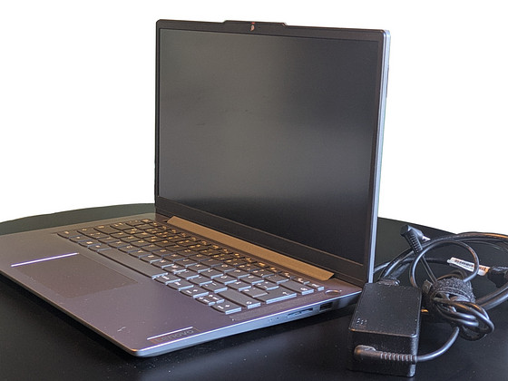 Lenovo Ideapad Slim 3 14IAH8 16GB RAM/512GB SSD