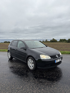 VW GOLF V 1.9 77кВт (5 фото из 9)