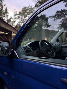 VOLKSWAGEN TRANSPORTER (5 foto / 15)