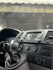 VOLKSWAGEN TRANSPORTER (11 foto / 15)