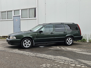 Volvo v70 2.5 TDI (1 фото из 6)
