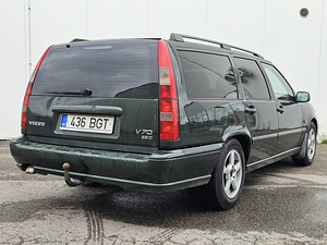 Volvo v70 2.5 TDI (4 фото из 6)