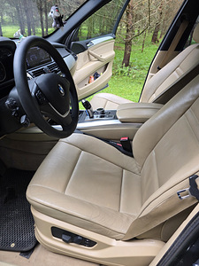 BMW X5 (6 фото из 13)