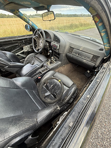 E36 323i купе (2 фото из 6)