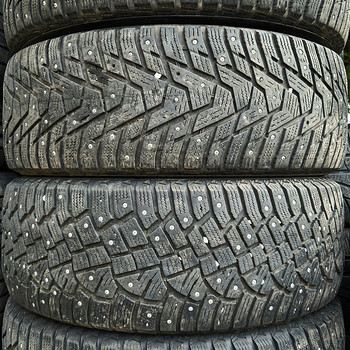 R16 Continental Hankook 216/60/16 - 6mm - 95% naelad