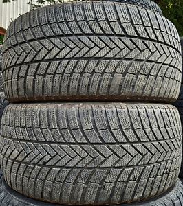 R20 Bridgestone M+S 275/40/20 - 2шт - установка (1 фото из 1)