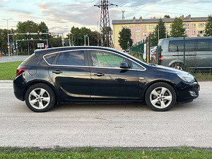 OPEL ASTRA (5 фото из 11)