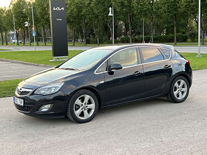 OPEL ASTRA (1 фото из 11)
