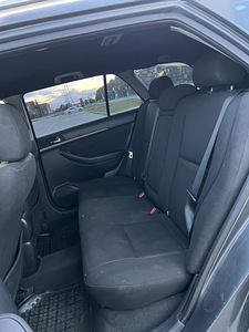 TOYOTA AVENSIS (10 фото из 10)