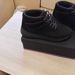 Мужские зимние сапоги Tommy Hilfiger (2 фото из 6)