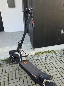 Продам электросамокат KuKirin G4 (6 фото из 6)